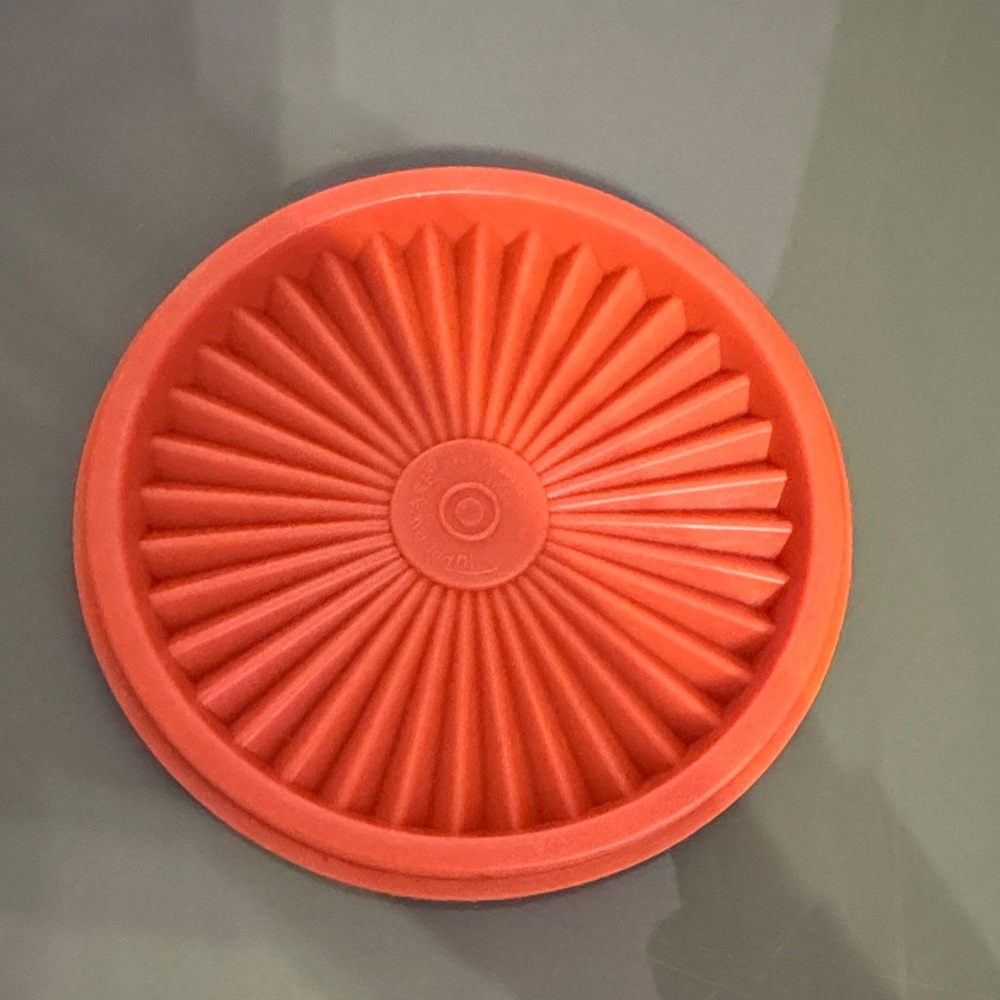 Vintage Tupperware lid burnt orange fits 4.5